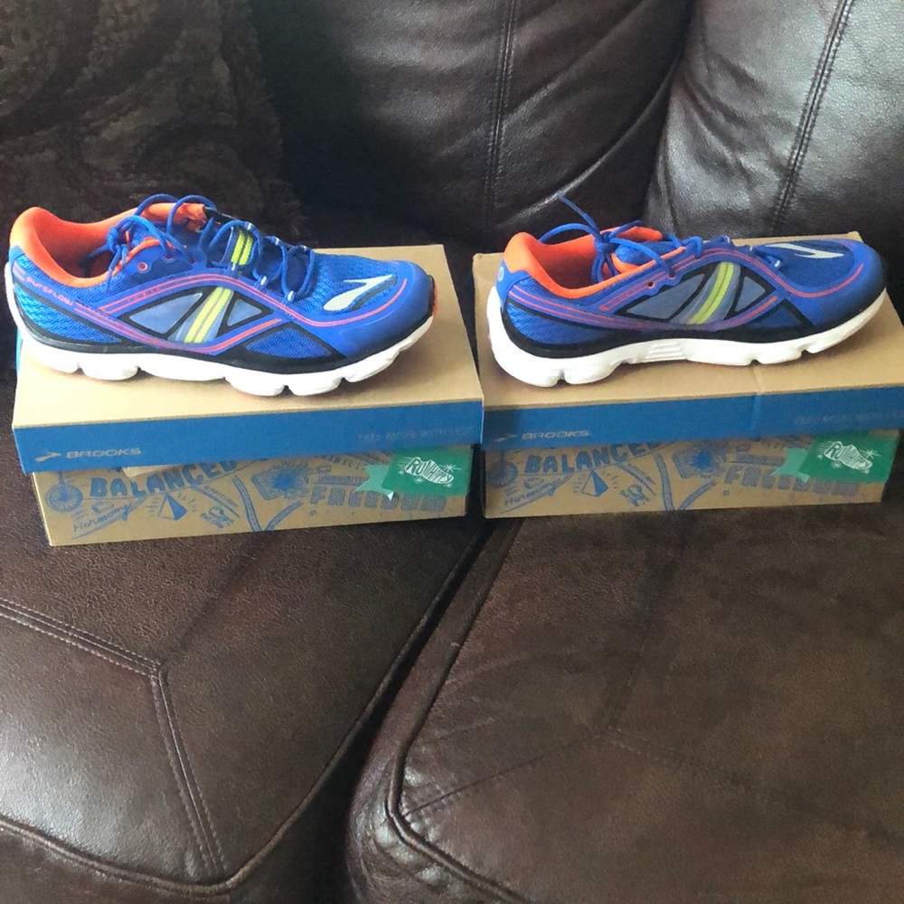 Brooks Kids Pureflow 3 NIB 7 D or 5.5 D